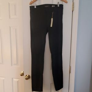 NWT Level 99 mid-rise Liza skinny jeans size 31